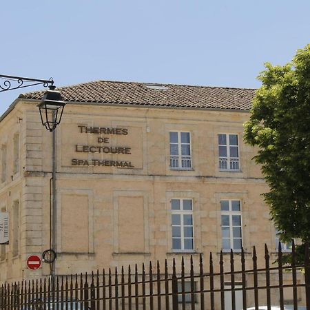 College Des Doctrinaires 호텔 렉투르 외부 사진